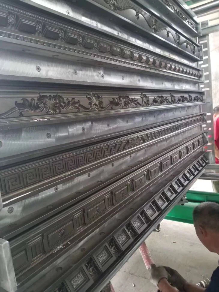 Auto Vacuum EPS Cornice Molding Machine